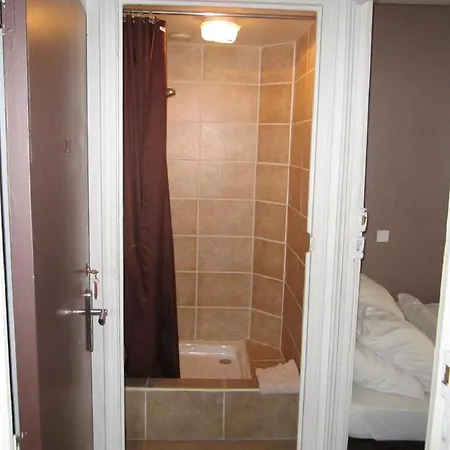 Hotel Claremont 2*